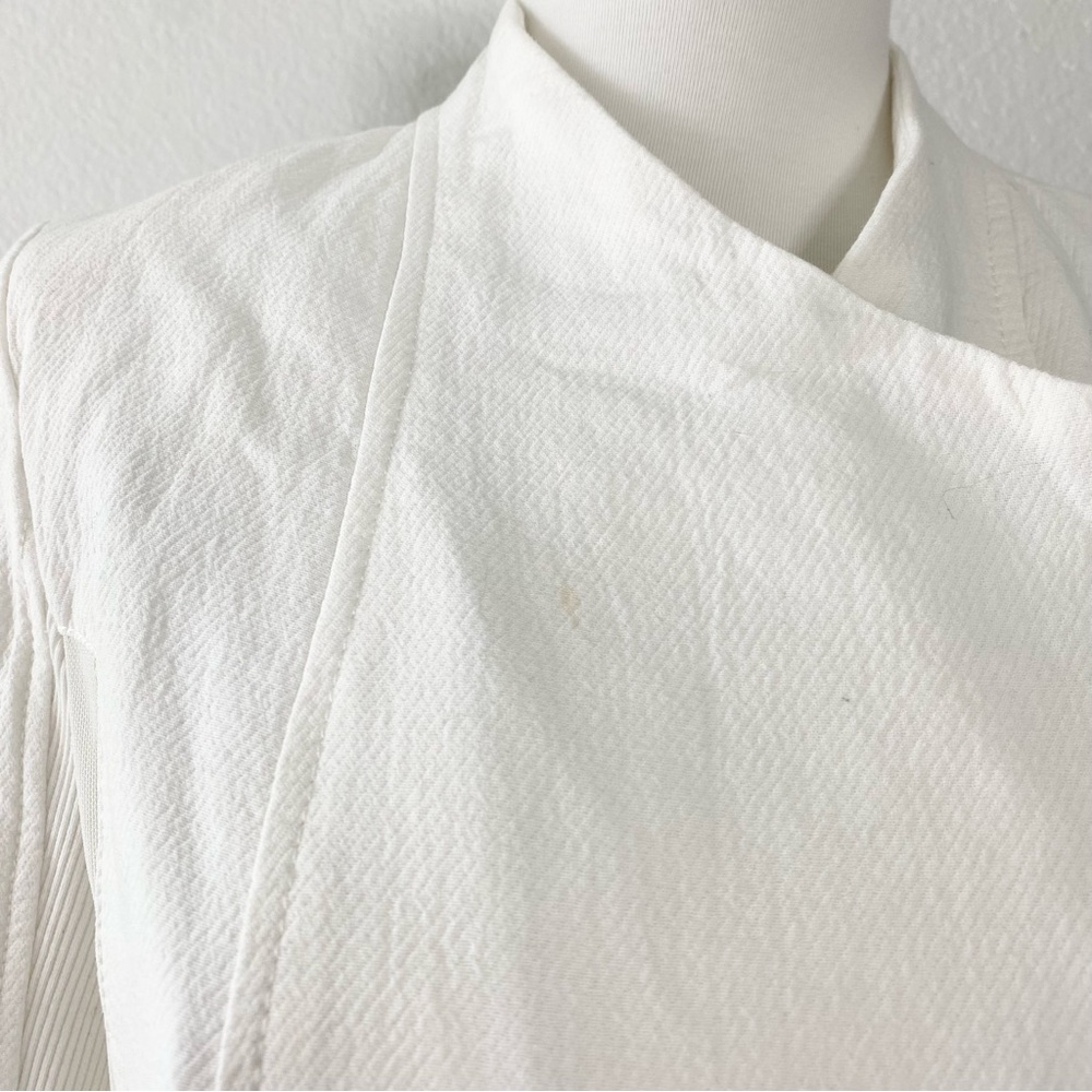 Blank NYC Off-White Moto Asymmetrical Zip Jacket - Picture 4 of 5